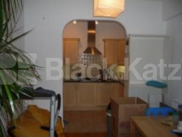 			LET, 3 Bedroom, 1 bath, 1 reception Serviced Apartments			 Princess Park Manor, Frien Barnet